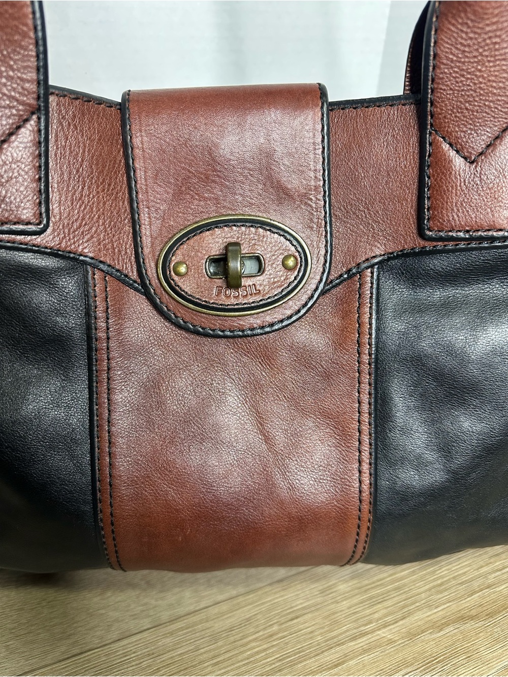 FOSSIL Vintage Reissue XL Weekender Leather Tote Bag - Picture 4 of 16